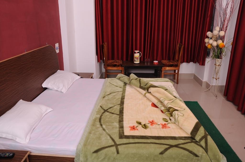 Hotel The Raj Palace Bharatpur Esterno foto